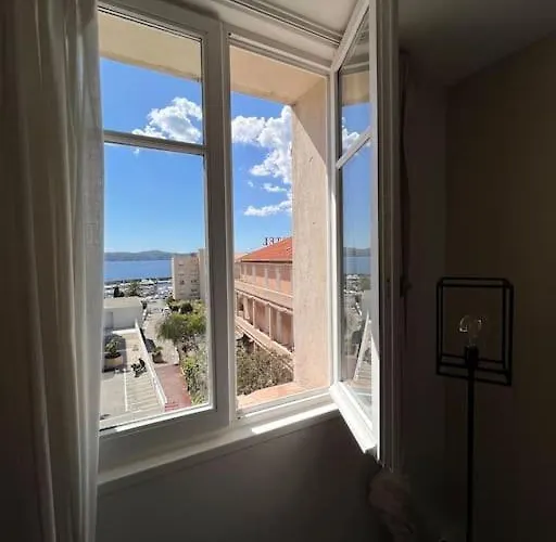 Centre Historique Vue شقة *